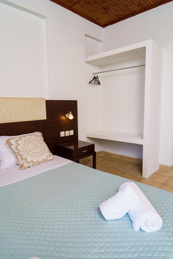 Mayo Rooms Zakynthos Akrotiri  Buitenkant foto
